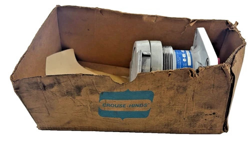 Crouse-Hinds Arktite AR342 30 Amp Heavy-Duty Receptacle — product image 3 of 7