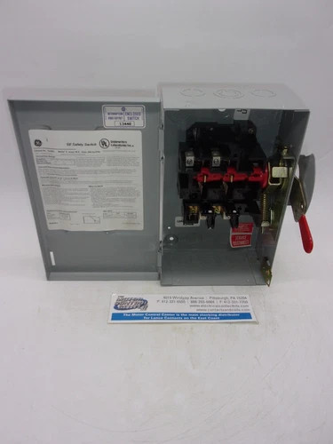 GE Spec-Setter General Duty Safety Switch TG3221, 30A, 240V — product image 4 of 8
