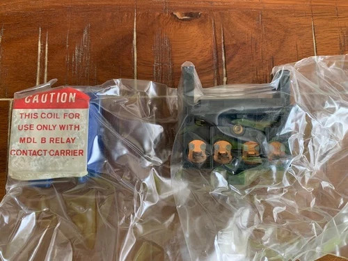 Honeywell Micro Switch RYZ1D Compact Industrial Relay with 480V Coil and 4 N.O. Contacts — product image 4 of 5