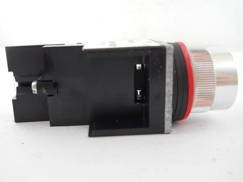 Allen-Bradley 800MR-A6AK Red Flush Head Push Button — product image 4 of 6