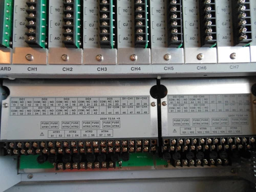 Yokogawa EXAxt AV550G O2mation Averaging Converter — product image 7 of 7