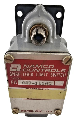 NAMCO Controls Snap-Lock Limit Switch EA040-11100 — primary product image