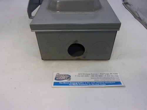 Square D D223N General Duty Safety Switch, 100A, 240V, Fusible, NEMA 1 — product image 7 of 8