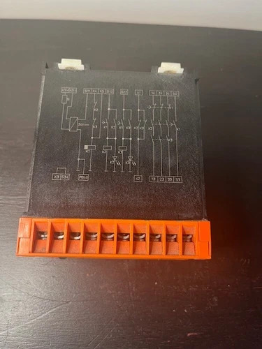 Dold BN5983.53/102 Safemaster Emergency Stop Safety Relay — product image 4 of 4