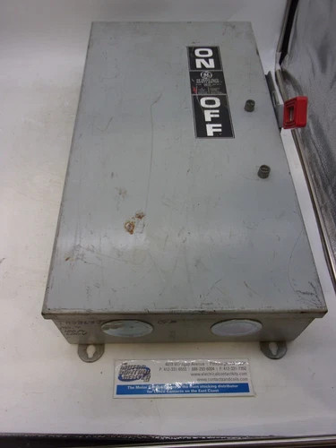 General Electric Heavy Duty Safety Switch TH3363J, 100A, 600V, 3-Pole, Fusible, NEMA 12 — primary product image