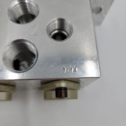 ROSS Pneumatic Directional Valve 2755A4900 — product image 9 of 10