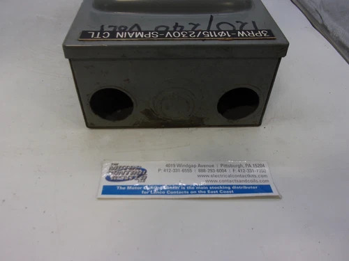 Square D D323N Fusible Heavy Duty Safety Switch, 100A, 240V, 3-Pole, NEMA 1 — product image 7 of 8