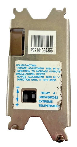 Fisher 38B5786X032 Direct & Double Acting Relay Assembly — primary product image