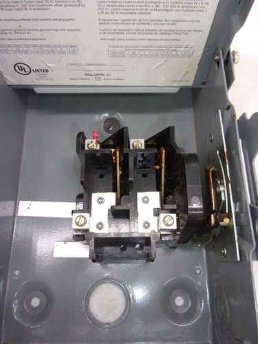Square D DU221RB General Duty Safety Switch 30A 2P 240V Non-Fusible NEMA 3R — product image 4 of 8