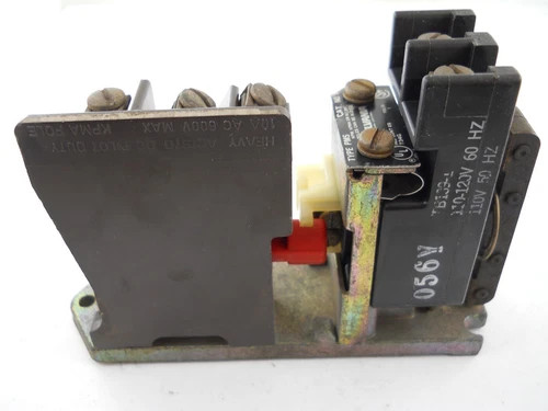 Joslyn Clark 5SR Slim Jim Relay with KPMA-1 Contact Block and TB139-1 Coil — product image 5 of 8
