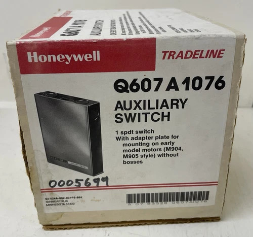 Honeywell Tradeline Q607A1076 Auxiliary SPDT Switch — primary product image