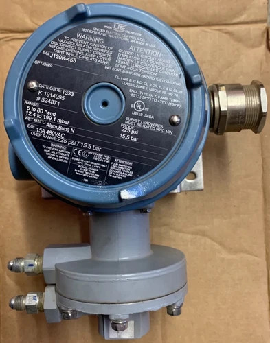 United Electric J120K-455 Differential Pressure Switch — primary product image
