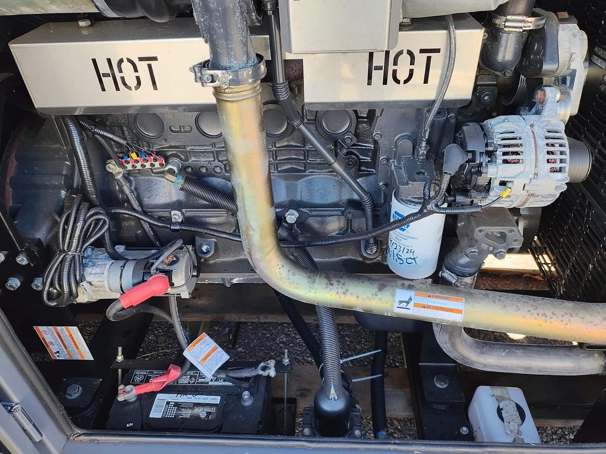 Generac SD2000 2000 kW Diesel Generator Set with Mitsubishi S16R-Y2PTAW2-1 Engine — product image 3 of 4