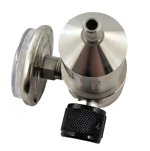 Airgas Y11-4704V15 Stainless Steel Mini Gas Regulator 1.5 LPM 1200 PSI Inlet 60 PSI Outlet — product image 3 of 8