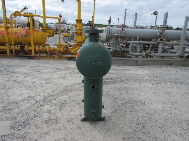 Hanover Shell and Tube Heat Exchanger 20" x 8'6" MAWP 1440 PSI — product image 10 of 13