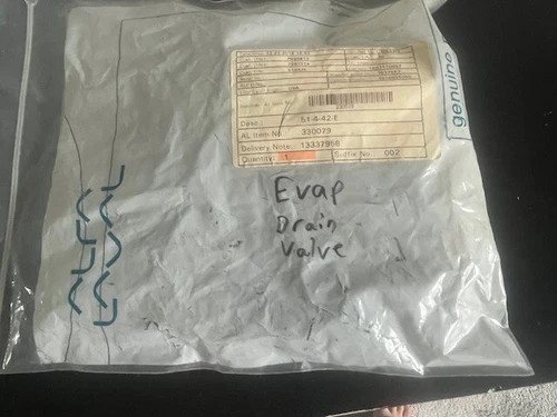 Alfa Laval Tri-Clover 4" Valve Gasket 51-4-42-E with Brass Sleeves 51-4-08 — product image 3 of 5