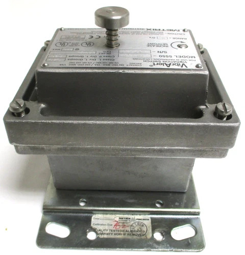 Metrix VibrAlert 5550-111-33 Mechanical Vibration Switch — product image 3 of 11