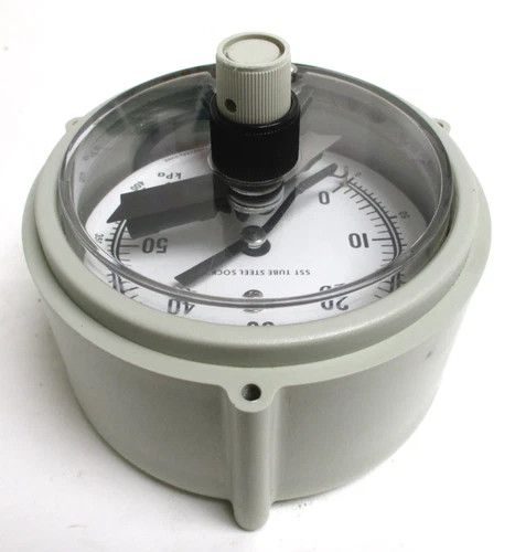 Altronic Controls 4PSHL Pressure Gauge with Switch, 0-60 PSI, 1/4" MNPT SST — product image 3 of 10
