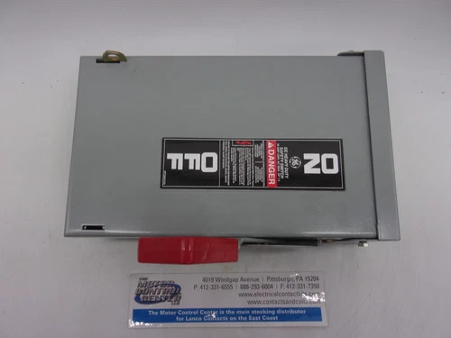 GE Heavy Duty Safety Switch TH3221R, 30A, Fusible, NEMA 3R — product image 8 of 8