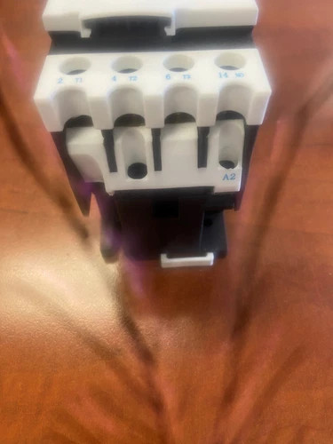 Tianshui GSC1-2510 3-Pole AC Contactor with 1 NO Auxiliary Contact — product image 4 of 7