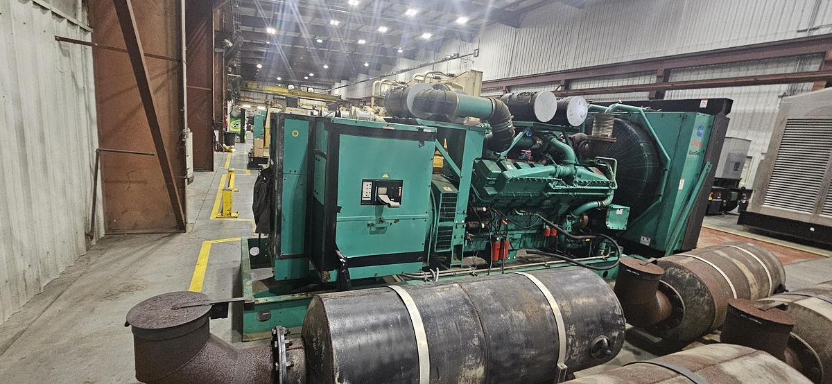 Cummins KTA50G 1000kW 4160V Diesel Generator Set — product image 4 of 6