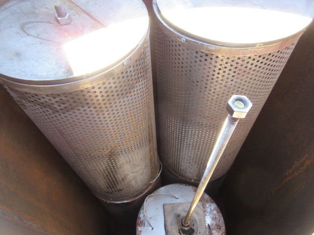 National Tank Company Vertical Filter Vessel 26" x 4'6" — product image 2 of 9