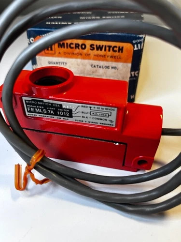 Honeywell Micro Switch FE-MLS-7A-1012 Modulated Limit Light Switch — product image 2 of 4