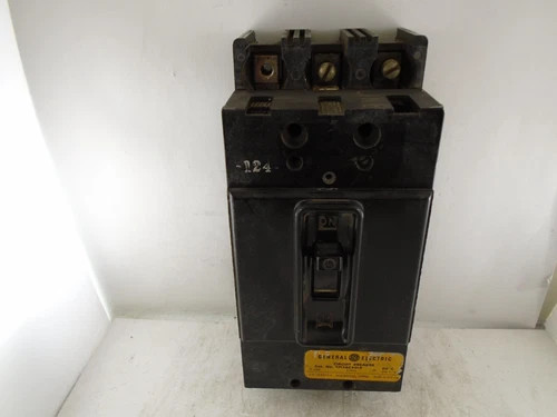General Electric TF136C5015 3-Pole 15A 600V Molded Case Circuit Breaker — primary product image