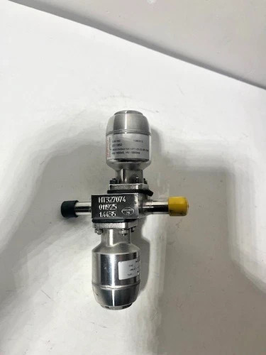 GEMU HT327074 3-Way Diaphragm Valve with Dual Pneumatic Actuators Type 9650 — primary product image