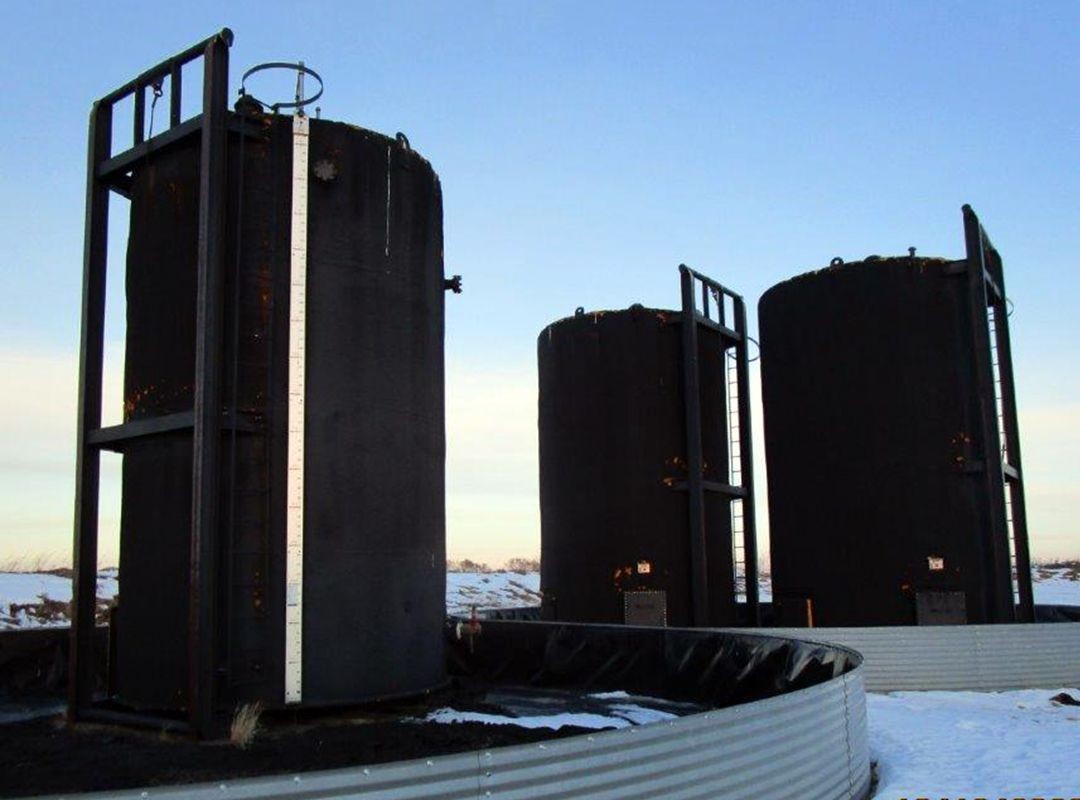 400 BBL Double Wall Coated Tanks — product image 5 of 6