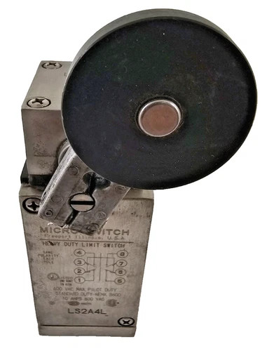 Honeywell Micro Switch LS2A4L Heavy Duty Limit Switch — product image 2 of 7