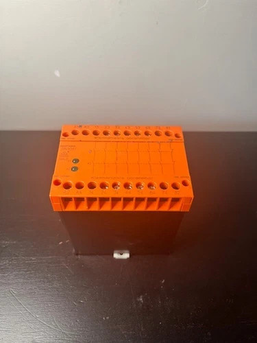 E. Dold & Söhne BN3081.63 Safemaster Safety Relay