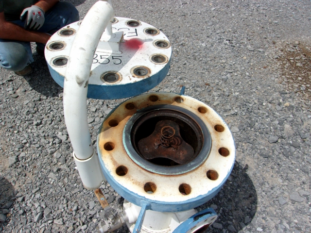 PECOFacet Vertical Gas Filter Housing 8-5/8 in x 16 in — product image 2 of 11