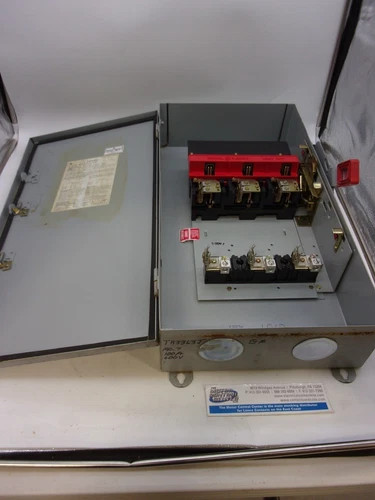 General Electric Heavy Duty Safety Switch TH3363J, 100A, 600V, 3-Pole, Fusible, NEMA 12 — product image 4 of 8