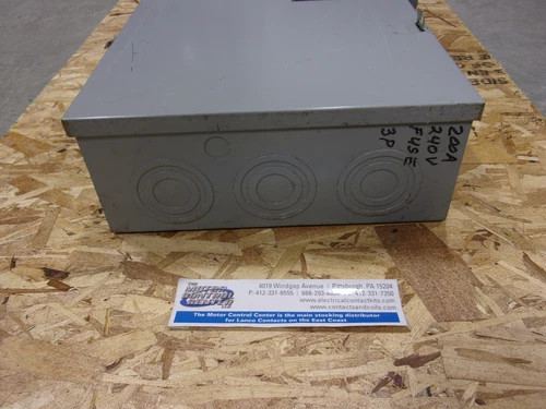 General Electric TG4324 200A 240V 3-Pole Non-Fusible General Duty Safety Switch — product image 5 of 8