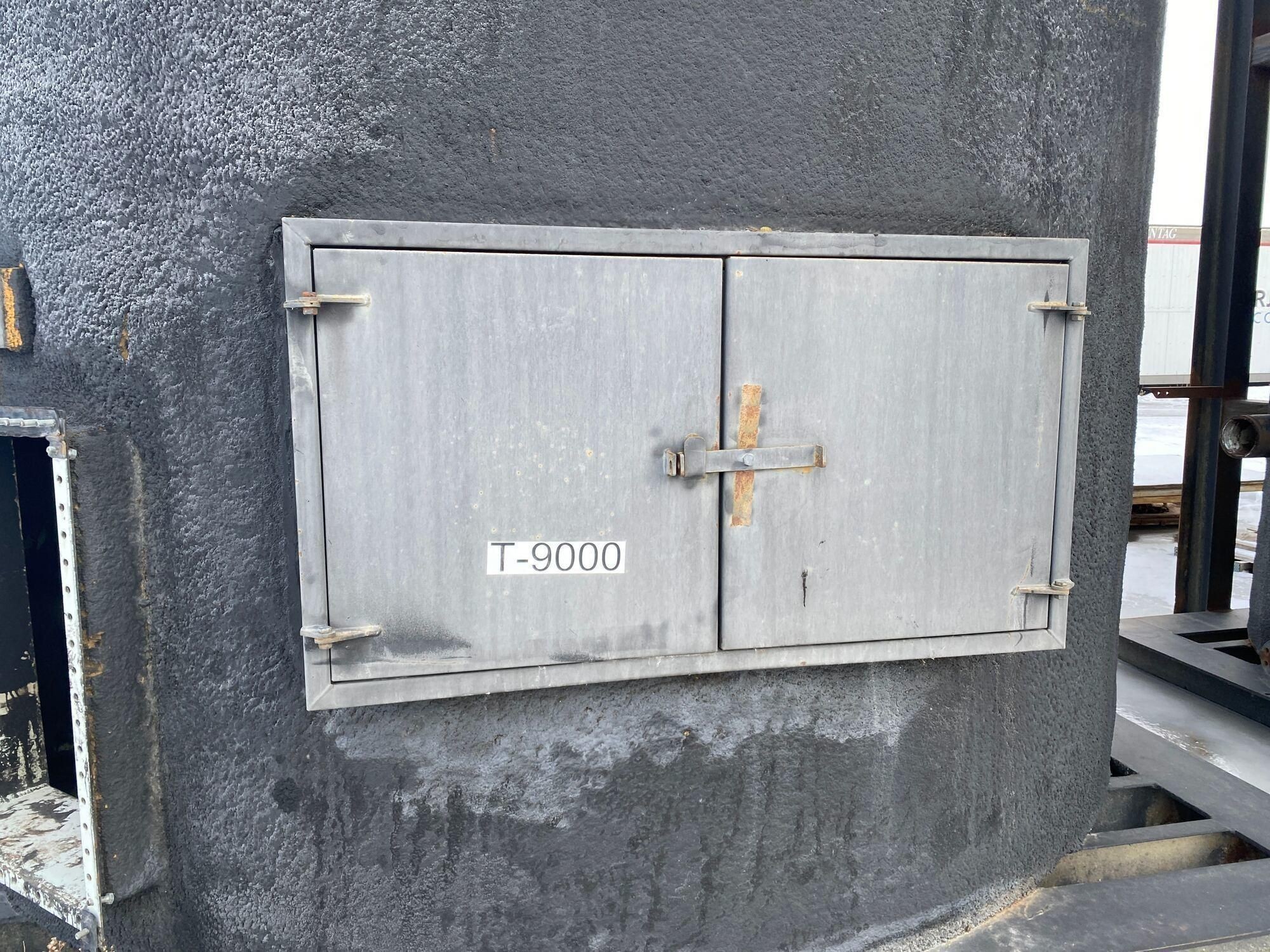 400 BBL Insulated Storage Tanks — product image 4 of 6