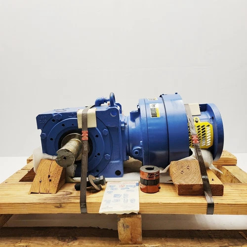 Sumitomo SM-Bevel BuddyBox Gear Reducer LHHJS-2B165TE-K2-18 — product image 4 of 13