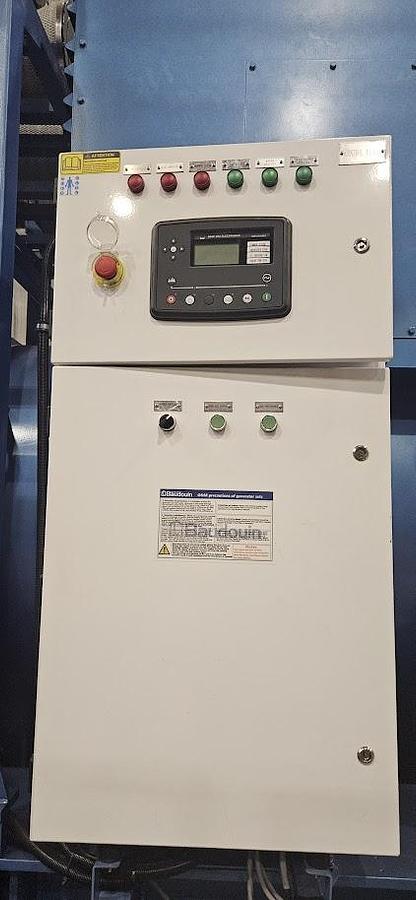 Maxi-Signal Mill Specialties Power-Strobe Model 3000 Blue Light 250VDC — product image 4 of 5