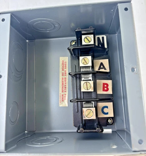 Square D PTB-13 100 Amp Plug-In Busway Tap Box — product image 3 of 5