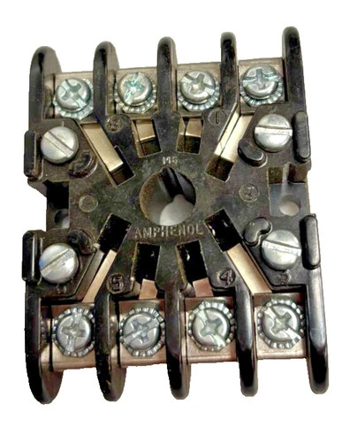 Amphenol 146 Octal Relay Socket — product image 2 of 4