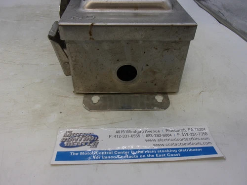 Square D H361DS Heavy Duty Safety Switch, 30A, 600V, 3P, Fusible, NEMA 4/4X/12 Stainless Steel — product image 7 of 8