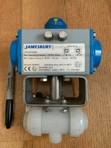 Jamesbury VPVL051DABD Pneumatic Actuator with Asahi V21LVFVNA015 1/2" Ball Valve — primary product image