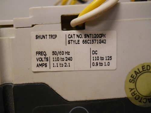 Cutler-Hammer EGS3125FFG 125A 3-Pole 600V Molded Case Circuit Breaker with Shunt Trip SNT120CPK — product image 4 of 6
