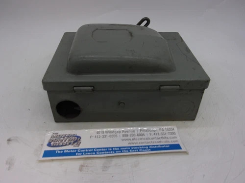 Square D Heavy Duty Safety Switch 30A 3P Fusible 240V NEMA 1 — product image 7 of 8
