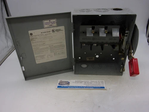 GE THN3361 General Duty Safety Switch 30A 600V 3P Non-Fusible NEMA 1 — product image 2 of 8