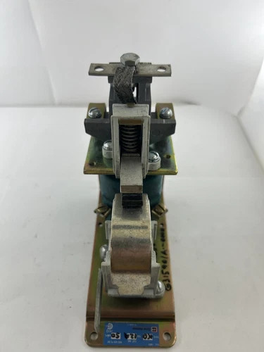 Cutler-Hammer 74U12A D.C. Magnetic Contactor — product image 3 of 5