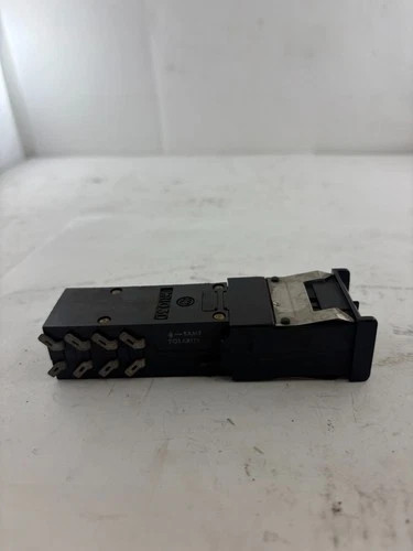 GE CR103DC431D Lamp Circuit Contact Block — product image 2 of 6