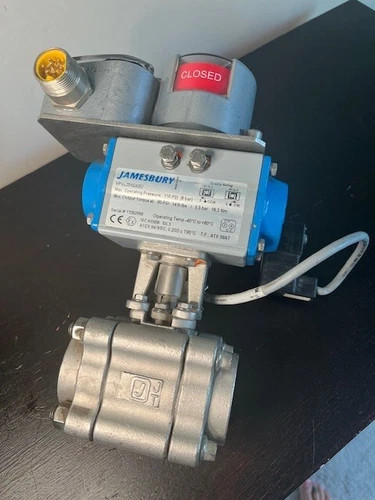 Jamesbury 1 1/4" Actuated Ball Valve 4A-3600TT-B2 with VPVL051DABD Actuator — primary product image