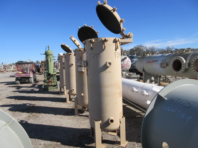 National Tank Company Vertical Filter Vessel 26" x 4'6"