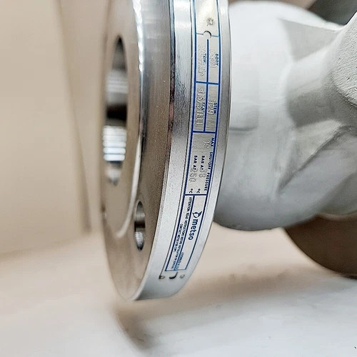 Neles Jamesbury 4-inch Ball Valve L-RECA03CJJSTAY with B1JU8/35L Actuator — product image 5 of 8